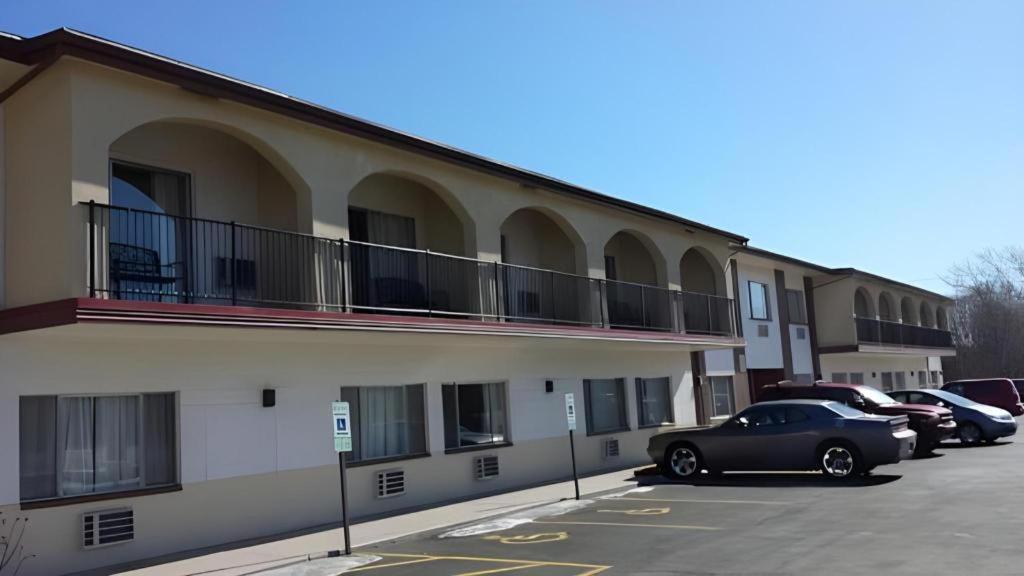 America'S Best Inn Urbana Champaign Esterno foto